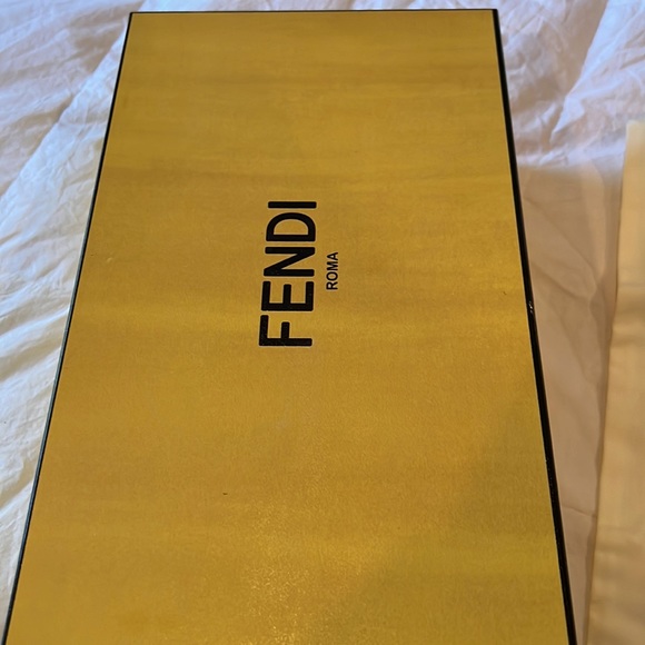 Mens Fendi Sneakers size 9.5 - Picture 7 of 8